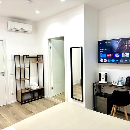 Dimora Fralu Hotel Bari Luaran gambar