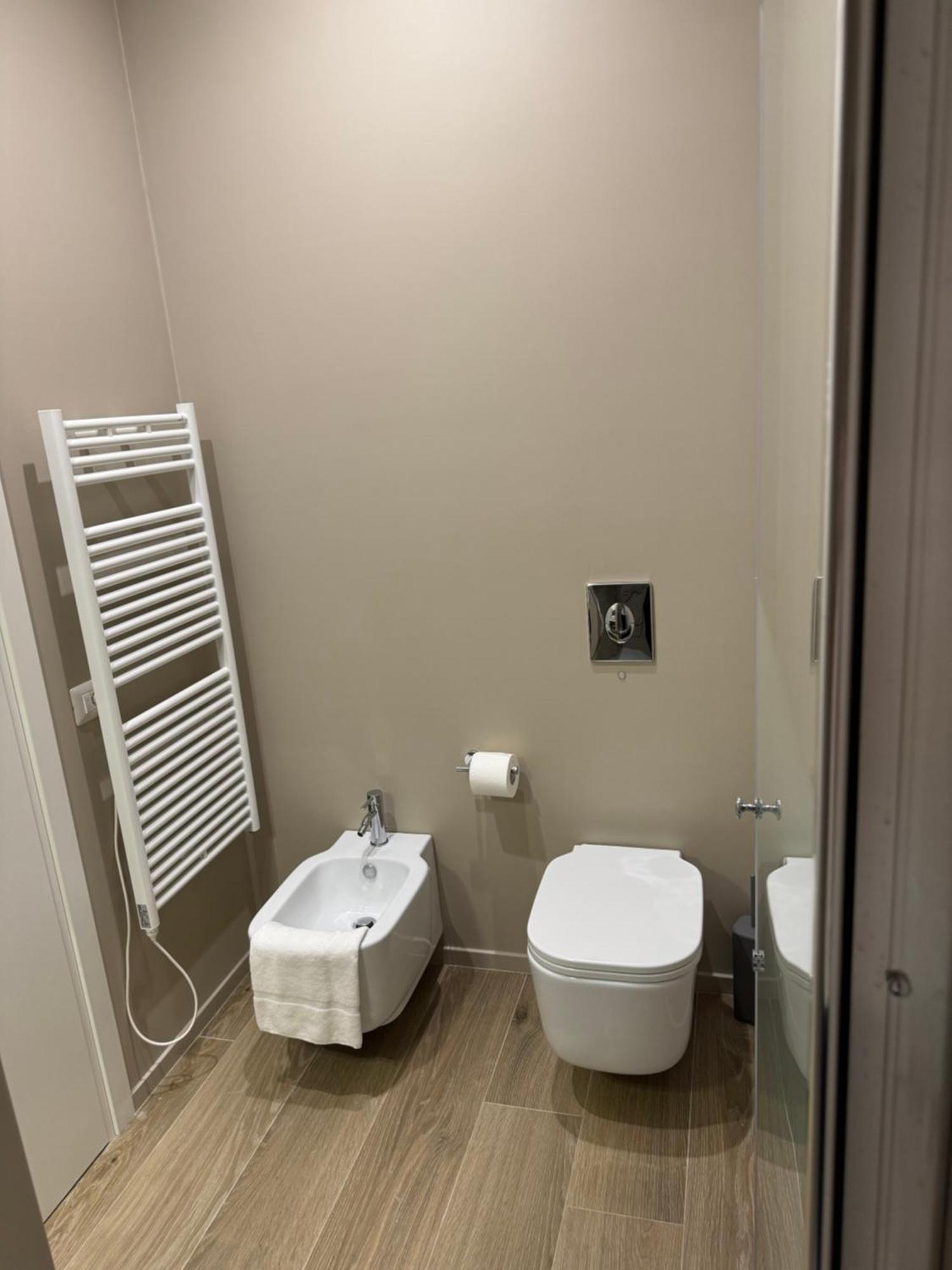 Dimora Fralu Hotel Bari Luaran gambar