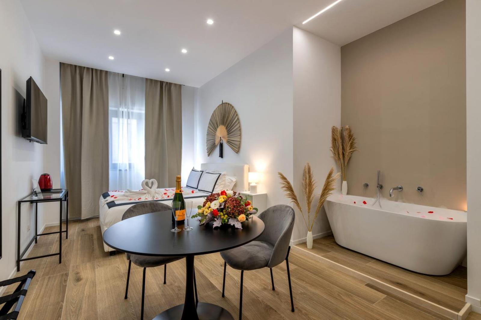 Dimora Fralu Hotel Bari Luaran gambar